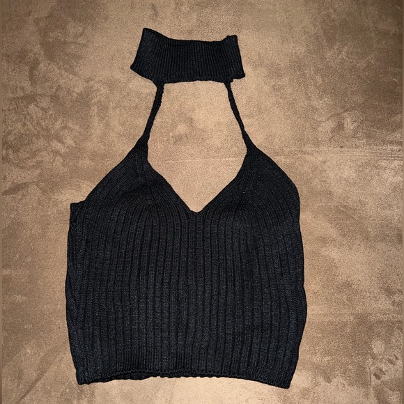 3 For 25 Backless Crop Halter Knit Top - Picture 11 of 11